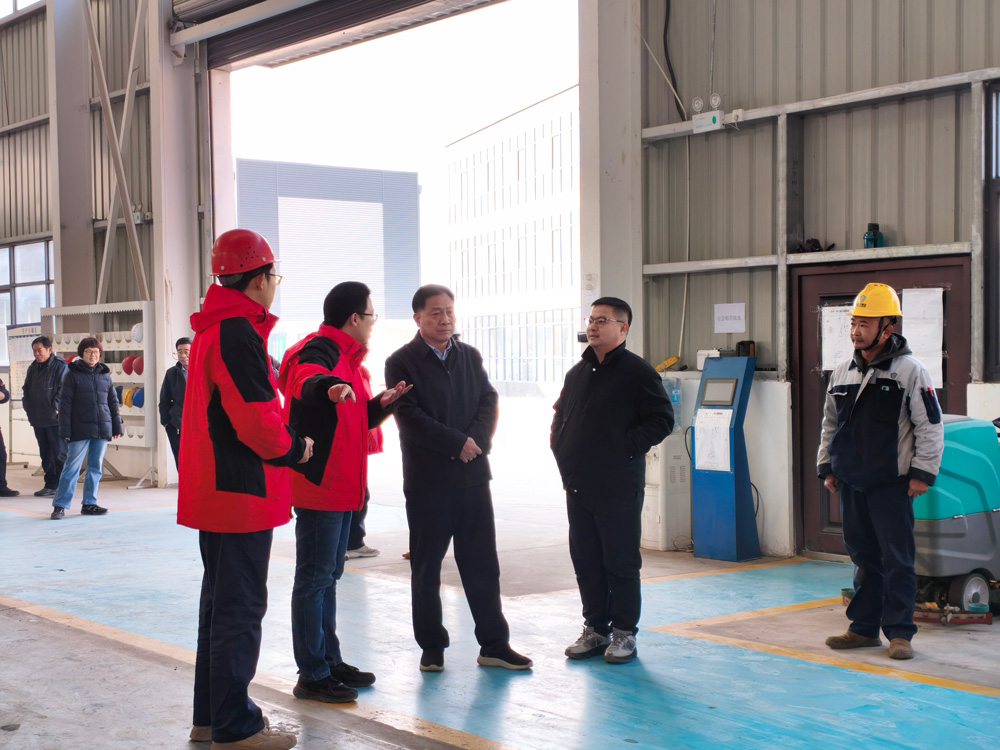 县政协李爱国主席、县工信局何敬副局长、开发区招商局王祝威局长联合调研智杰优搬运