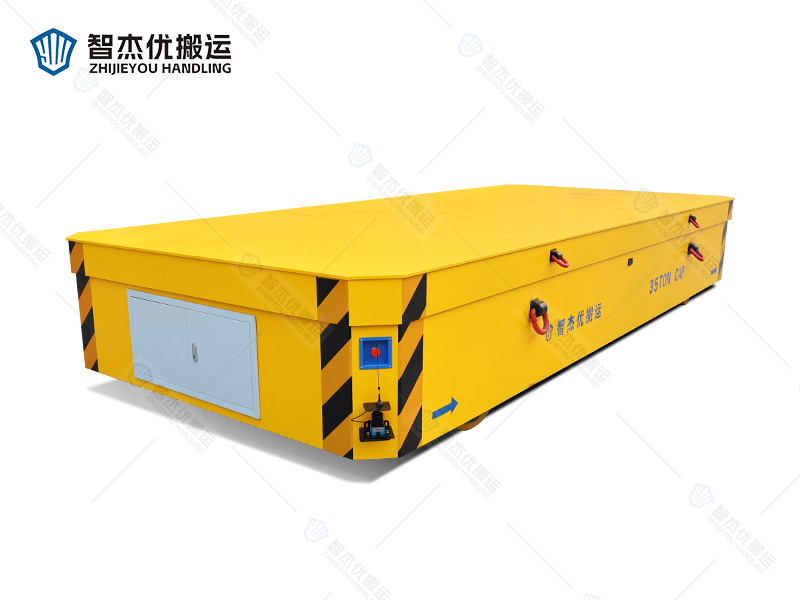 35吨升降全向无轨车